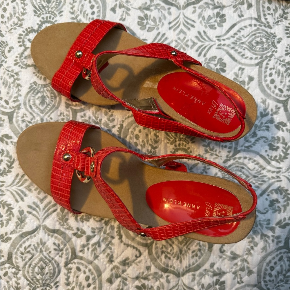 NWT Anne Klein iFlex Red Wedge Sandals - Picture 2 of 8